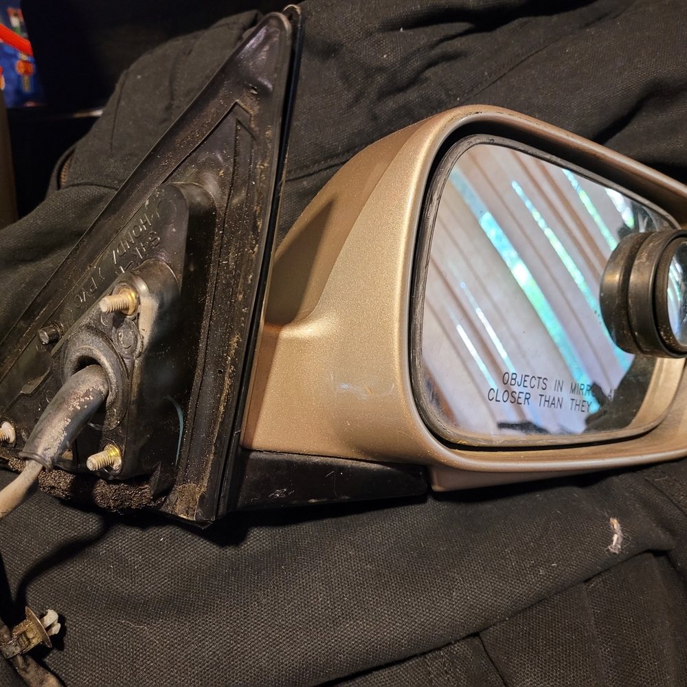 Premium Gold In-Mirror Video System